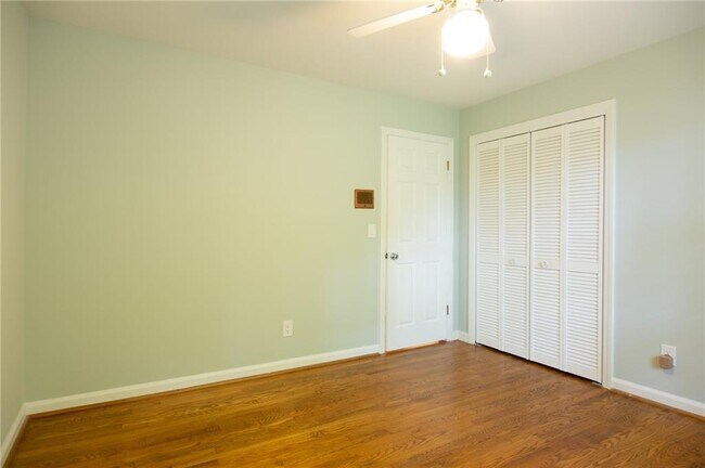 Building Photo - 2852 Talisman Ct NE