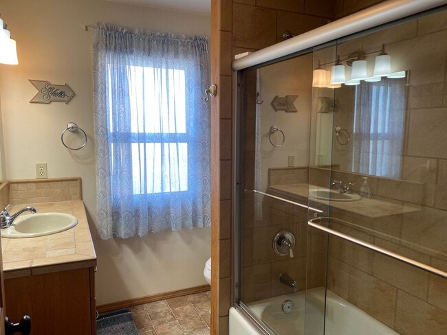 Building Photo - 3-Bedroom Home - Receive $300 off your fir...