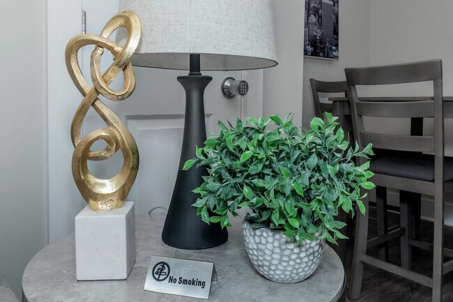 Building Photo - 3518 Roswell Rd NE