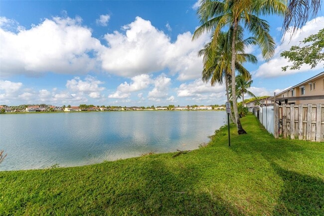 Building Photo - 17542 SW 139th Ct