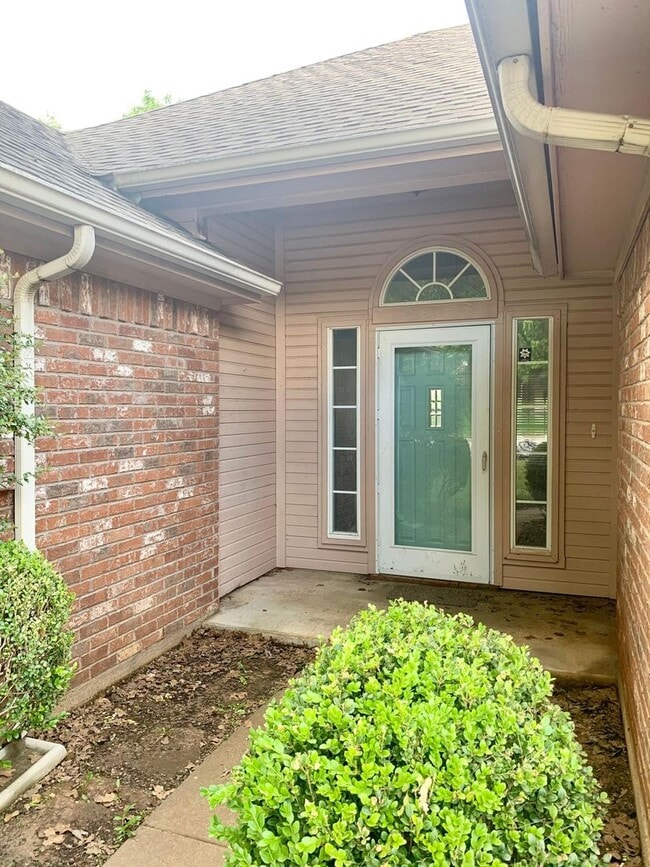 Building Photo - 1632 Whiterock Dr