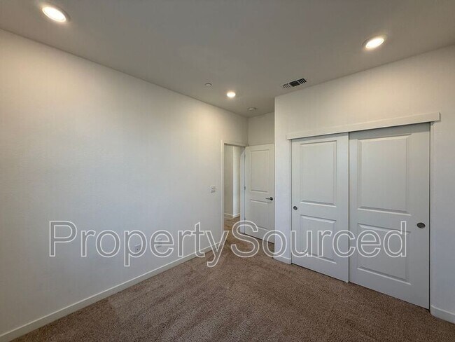 Building Photo - 2099 Frank Blondin Ln