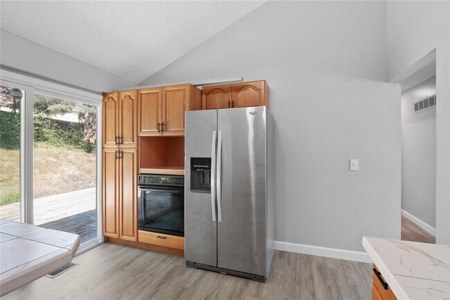 Building Photo - 836 Country Stone Dr