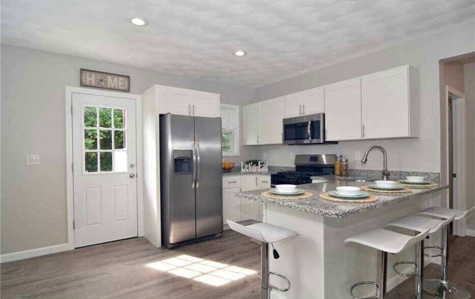 Building Photo - 48 Audubon Ave