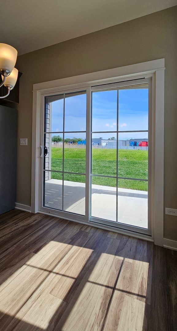 Building Photo - Emery Oak-2Br/2Ba Rental Home-First Floor