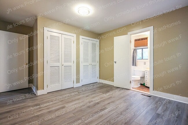 Building Photo - 3636 SE 77th Ave
