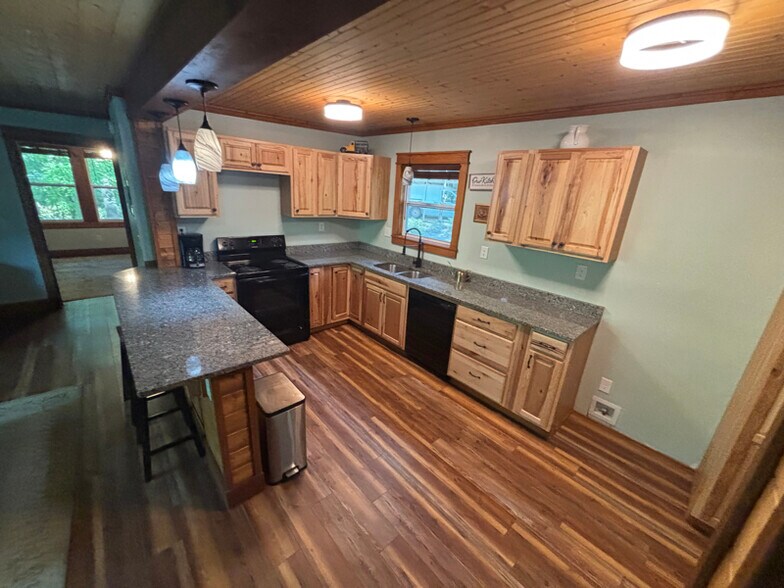 Building Photo - 10 Lakemont Cottage Trail