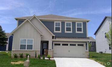 Building Photo - Furnished House in Avon