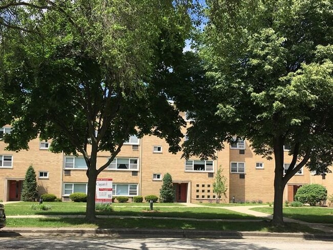 Primary Photo - 1 bedroom in Skokie IL 60077