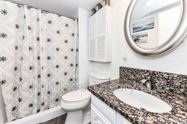 Building Photo - 1300 Army Navy Dr