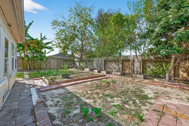 Building Photo - 8427 Brickhaven Ln