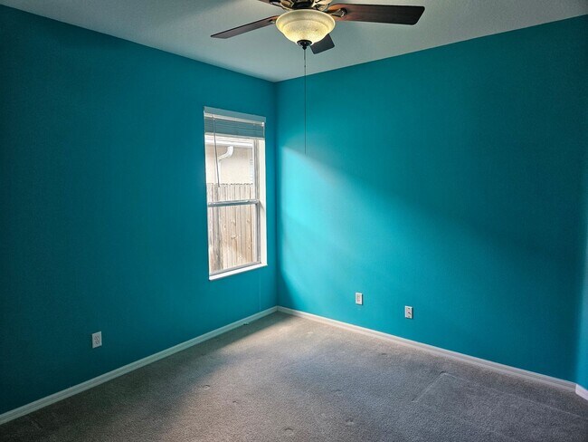 Building Photo - "Move in with a 12-month lease starting November 1st and enjoy the rest of October free!”