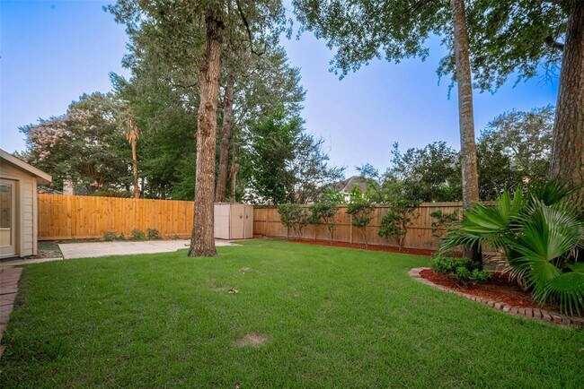 Building Photo - 2118 Westover Park Cir