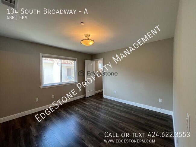 Building Photo - 134 S Broadway