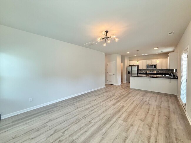 Building Photo - 5244 Calhoun Pl