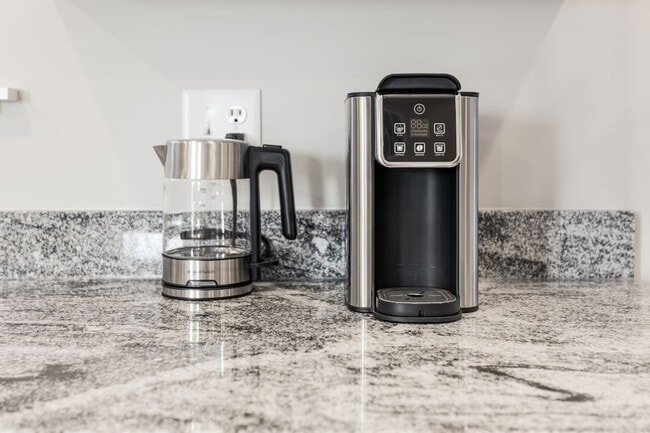 Building Photo - 518 Prospect St