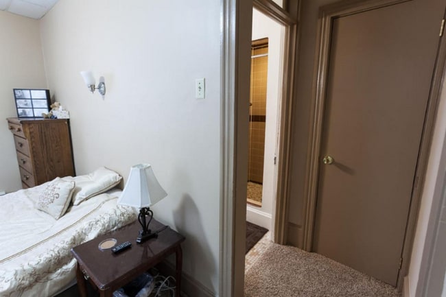 Building Photo - 534 S Market St