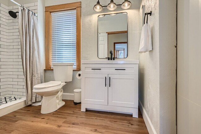 Building Photo - 91 Pearl St