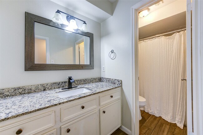 Building Photo - 8107 Durklyn Ln