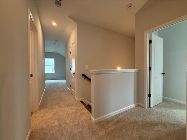 Building Photo - 3235-3235 Willow Glade Trl
