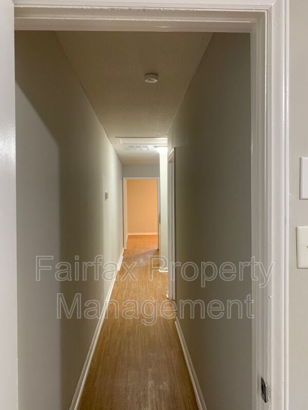Building Photo - 2420 Owen St