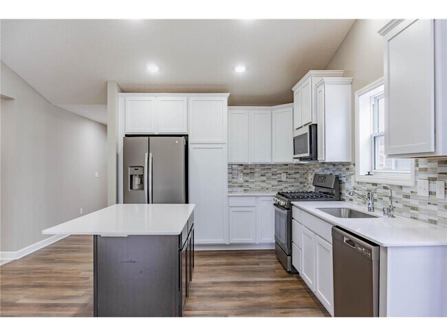 Building Photo - 143X Nutmeg Cir