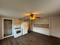 Building Photo - 45 Friend St