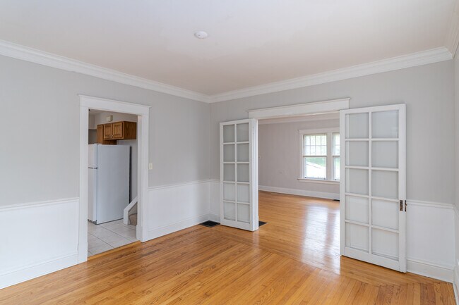 Building Photo - 601 Rushton Rd