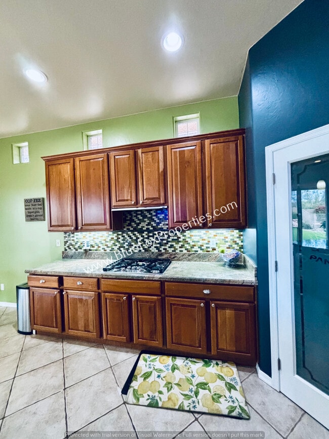 Building Photo - 732 W Burntwater Dr