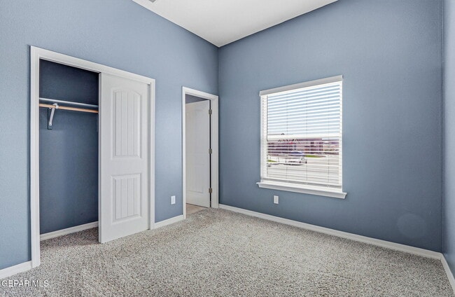 Building Photo - 2300 Sammy Cervantes St