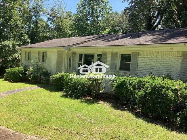 Building Photo - 1017 Oakton Dr SW