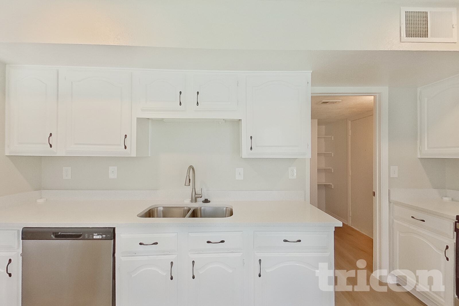 Building Photo - 3316 Forest Creek Dr