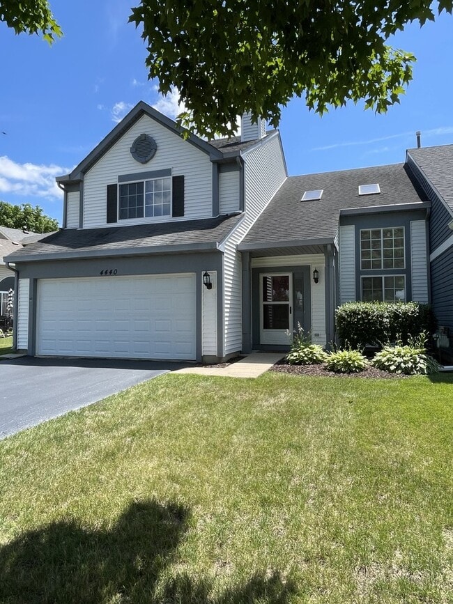 Primary Photo - 4440 Larkspur Ln