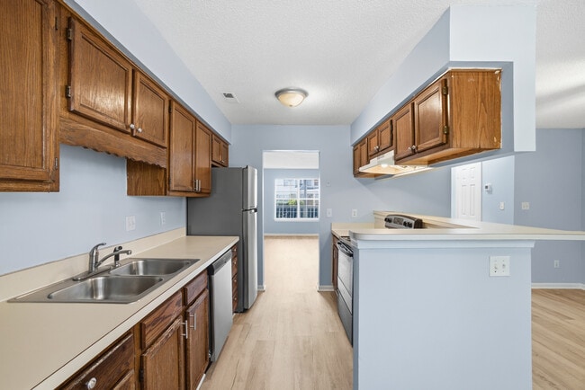 Building Photo - 55 Treasure Key