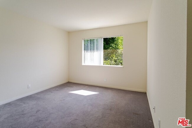 Building Photo - 7306 Newcastle Ave