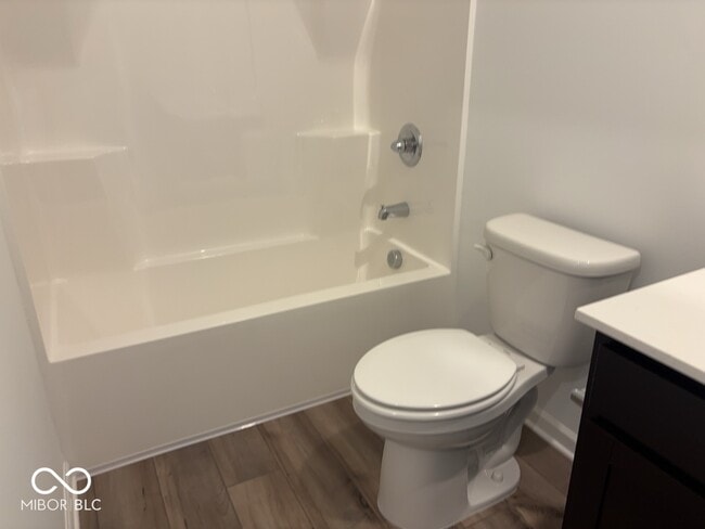 Building Photo - 821 Oyster Bay Dr
