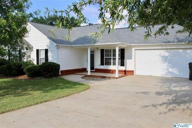 Primary Photo - 241 Tanner Point Dr