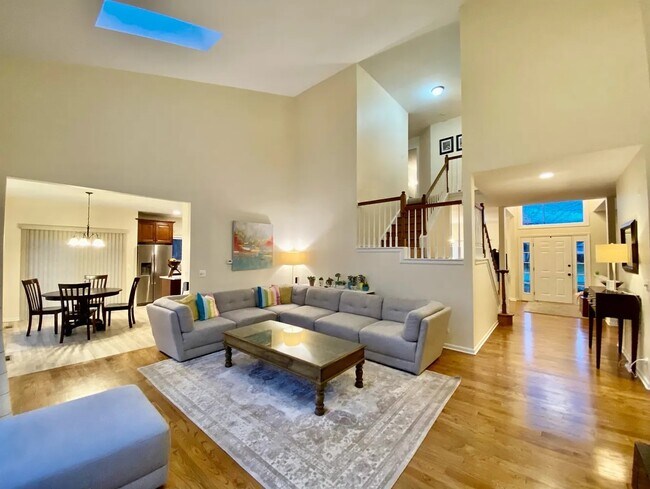 Building Photo - 3220 Indian Creek Dr