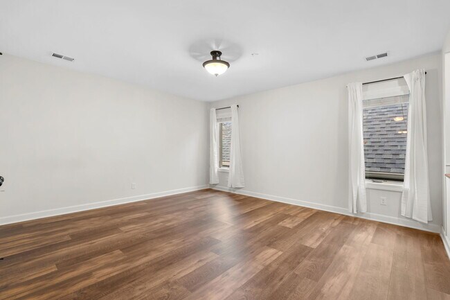 Building Photo - 4406-1 Nicollet Ave