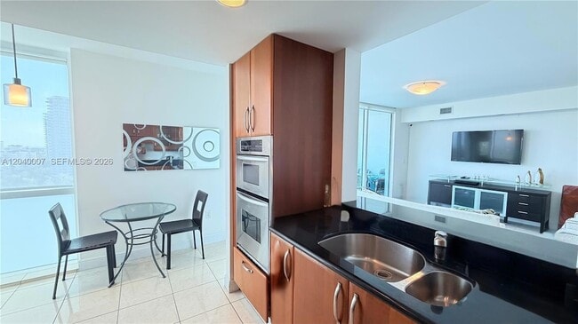 Building Photo - 19400 Turnberry Way