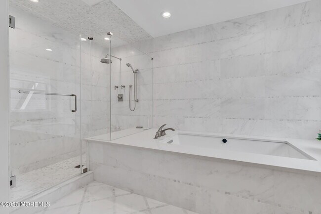 Building Photo - 218 Worthington Ave