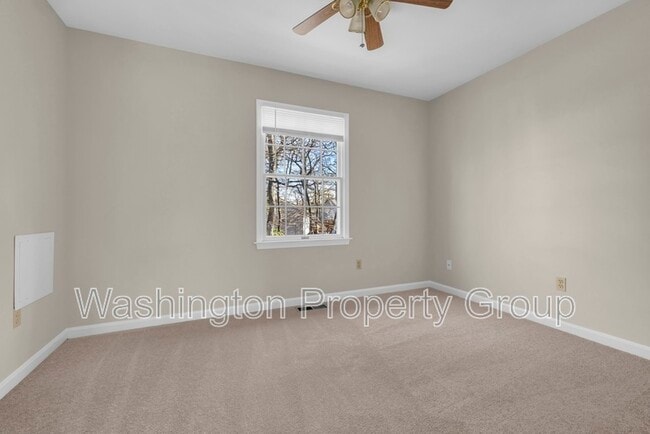 Building Photo - 5602 Grouper Ct