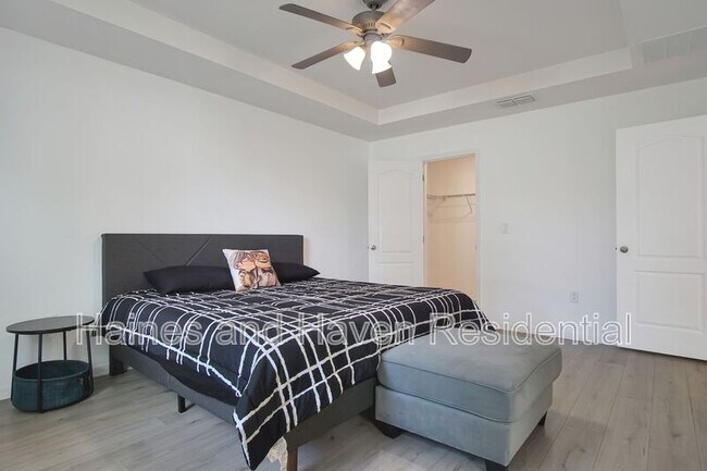 Building Photo - 441 Sardinia Cir
