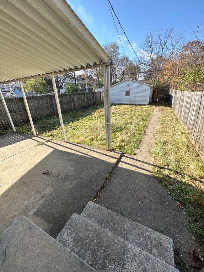 Building Photo - 2 Bed 1 Bath  Close to UD