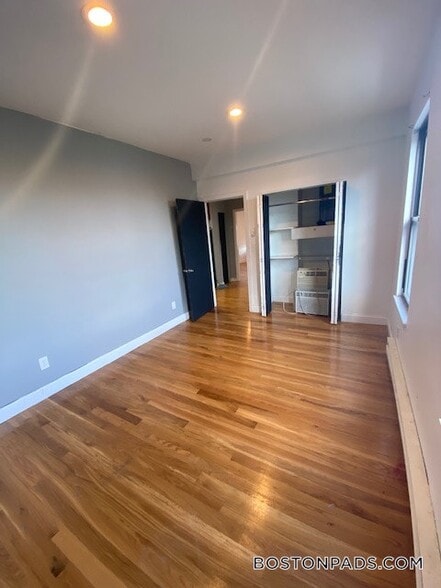 Building Photo - 1 Pembroke St