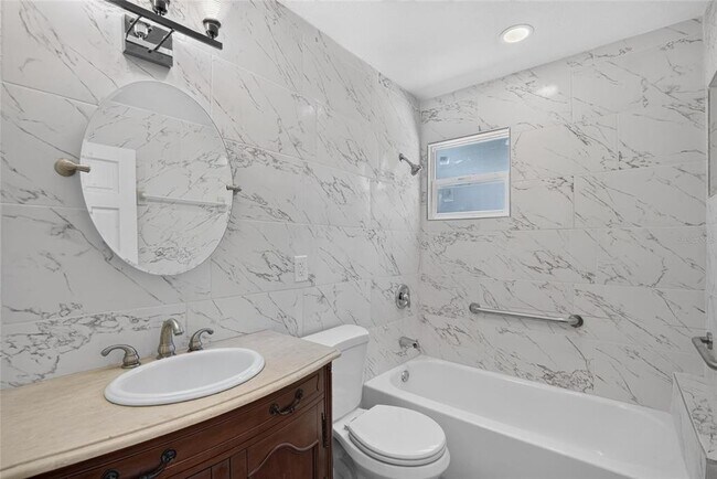 Building Photo - 1754 27th St S