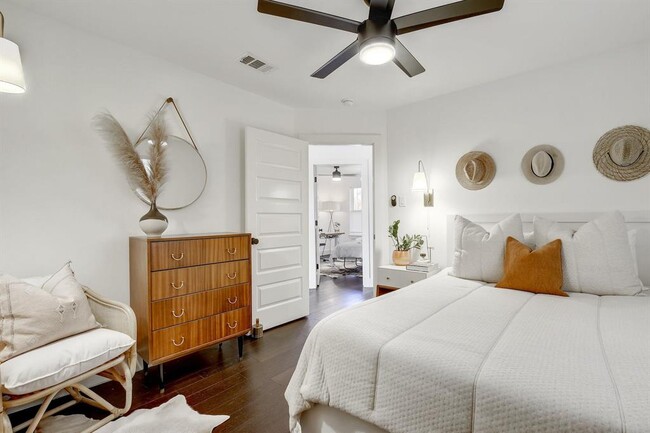 Building Photo - 2901 Glen Rae St