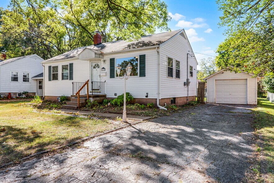 Building Photo - 1217 Grant Dr