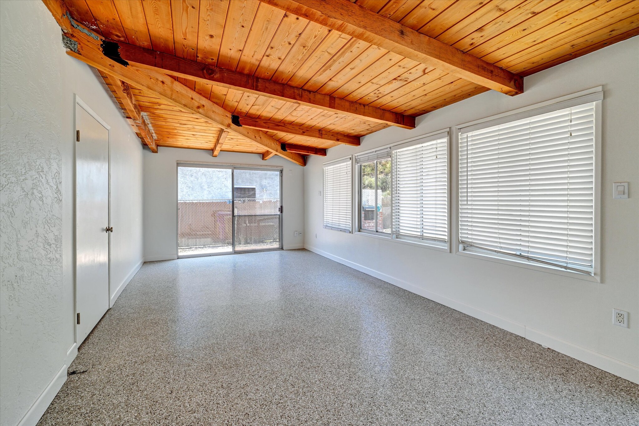 Building Photo - 1738 Hanford Dr