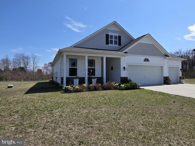 Building Photo - 268 Coral Ct